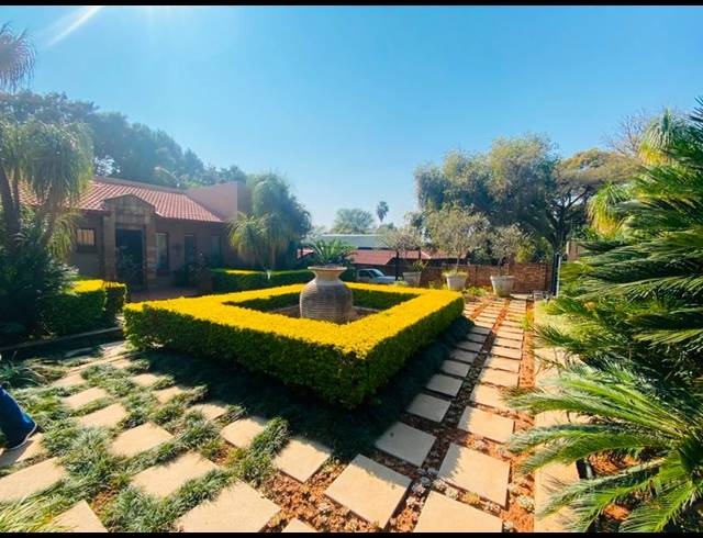 4 BEDROOM HOUSE FOR SALE IN NINAPARK